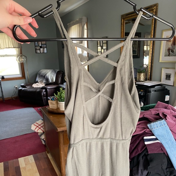 — - Picture 2 of 3